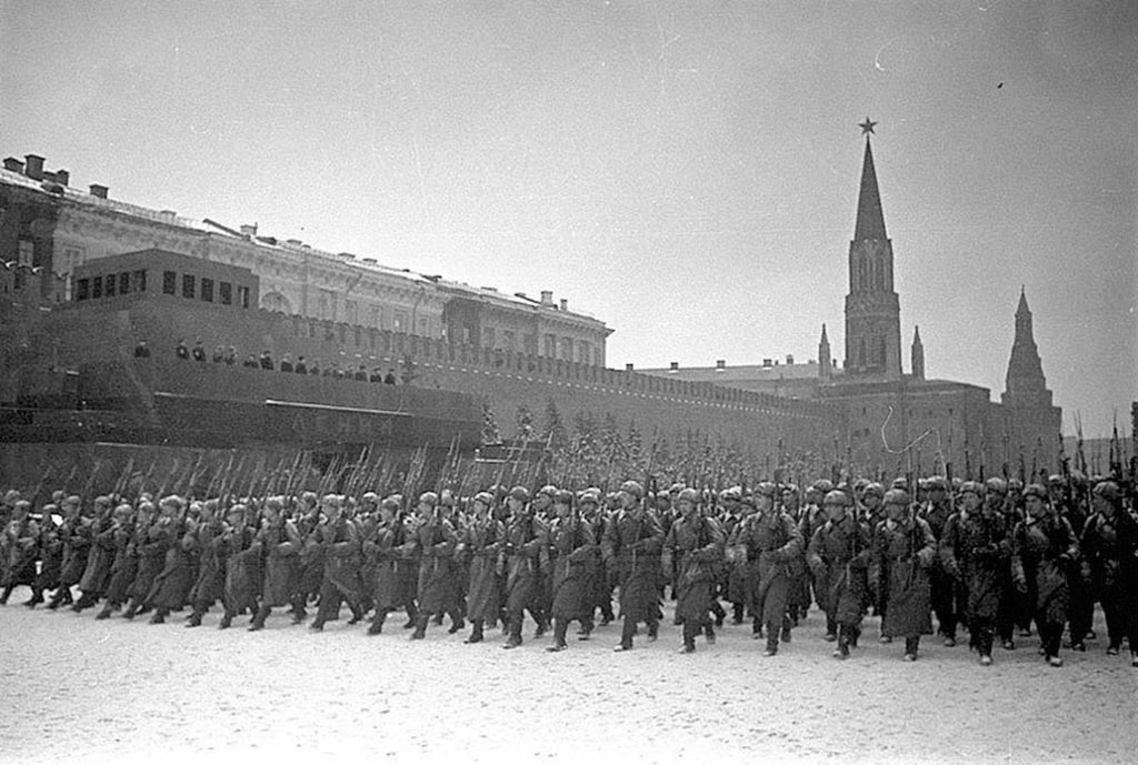 Что должно было возникнуть на месте москвы по плану гитлера