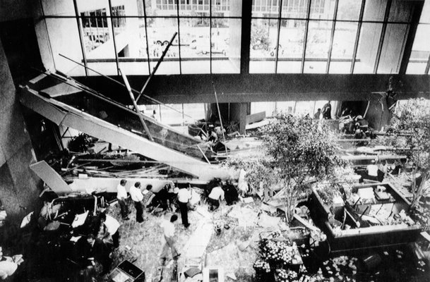 Hyatt Regency Hotel Walkway Collapse (1981)
