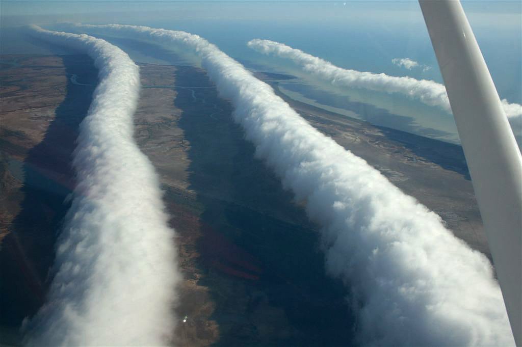 Morning Glory Clouds, Australia