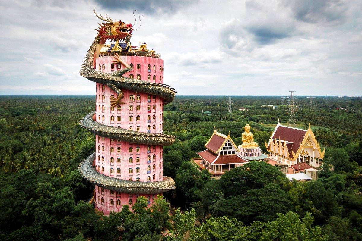 The Dragon Building in Wat Samphran