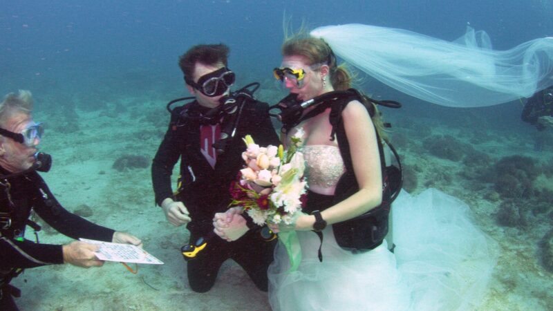 Top 6 Most Bizarre Places to Get Married